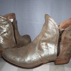 Free People Gorgeous Distressed Leather Gold/Silver Seychelles Ankle Boots! 9.5